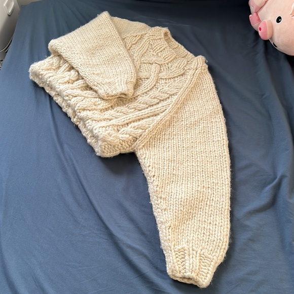 SOLD Vintage Chunky Hand Knit Authentic Gap Clothing 100% Wool Sweater - Picture 16 of 17